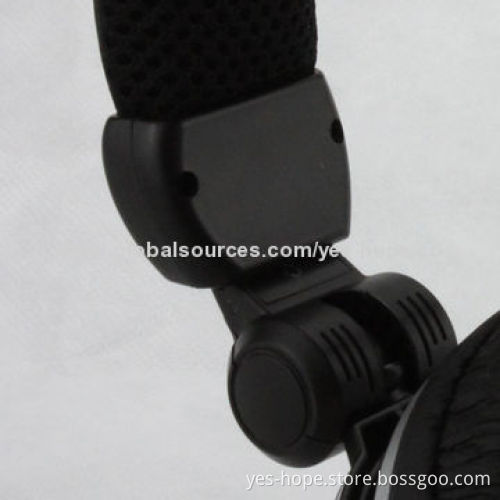 Portable computer game console headphones with mic
